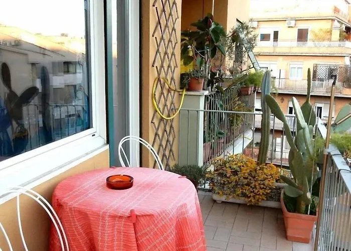 게스트하우스 Romulus Rex 2*