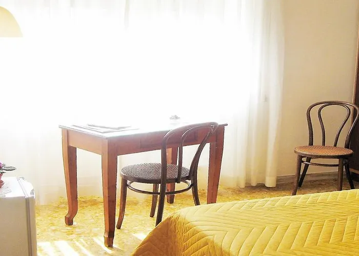 Romulus Rex 게스트하우스