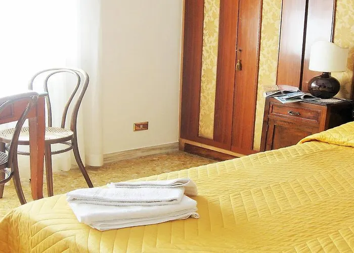 招待所 Romulus Rex 2*