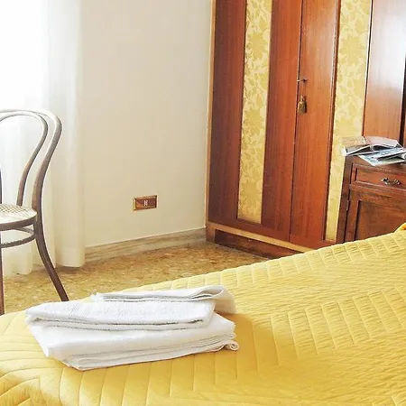 Guest house Romulus Rex 2*
